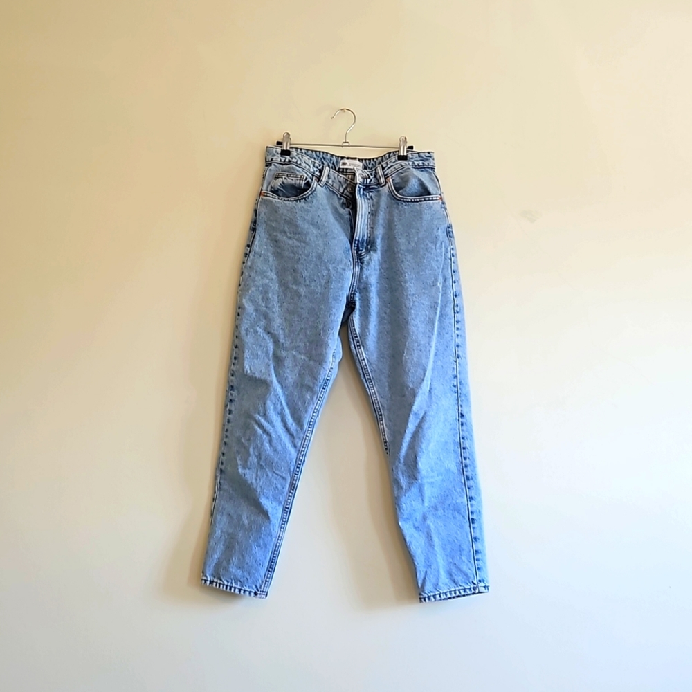Zara Midrise 90s Mom Jean's Size 8